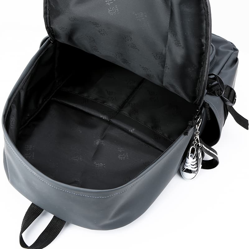 高校生 リュック 通学用 耐久性抜群 多機能バックパック