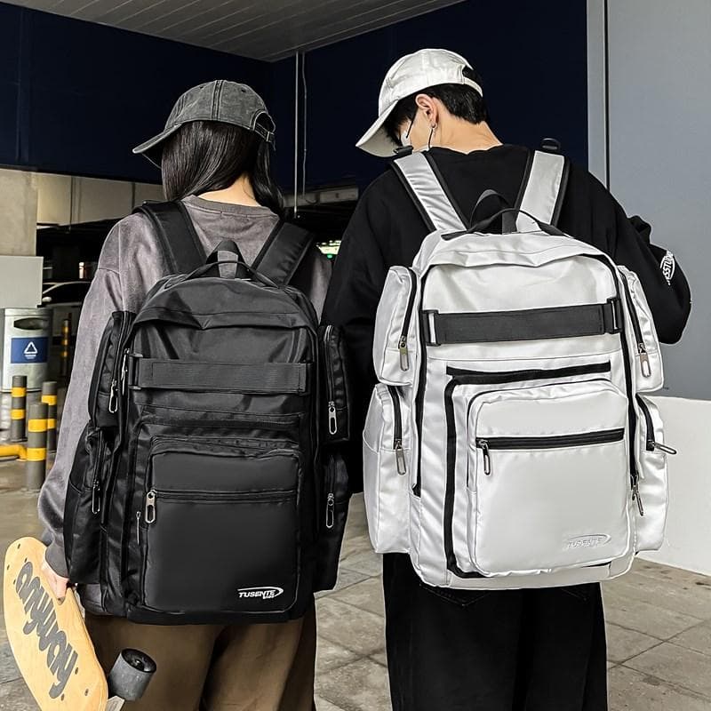 高校生 リュック 多機能ポケット付き スタイリッシュ スクールバッグ