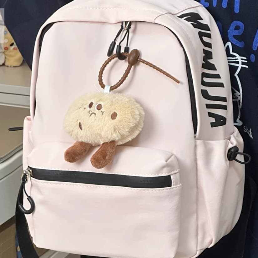 高校生 リュック ふわもこストラップ付き学生リュック