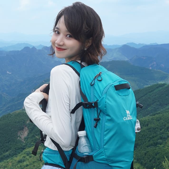 高校生リュック アウトドア 軽量登山リュック 山歩き快適パック