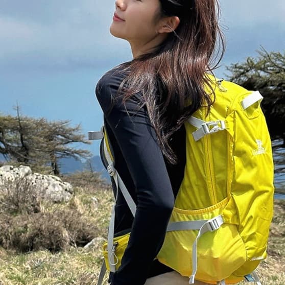 高校生リュック アウトドア 軽量登山リュック 山歩き快適パック