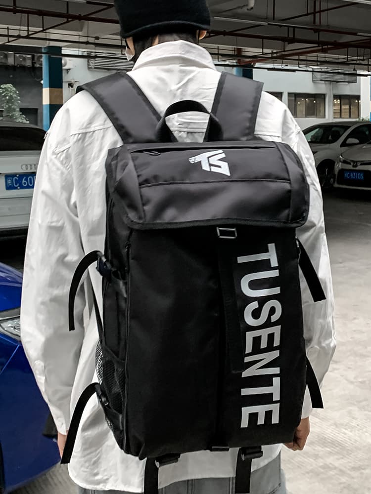高校生 リュック 高校生 リュック アスリートスクエアパック