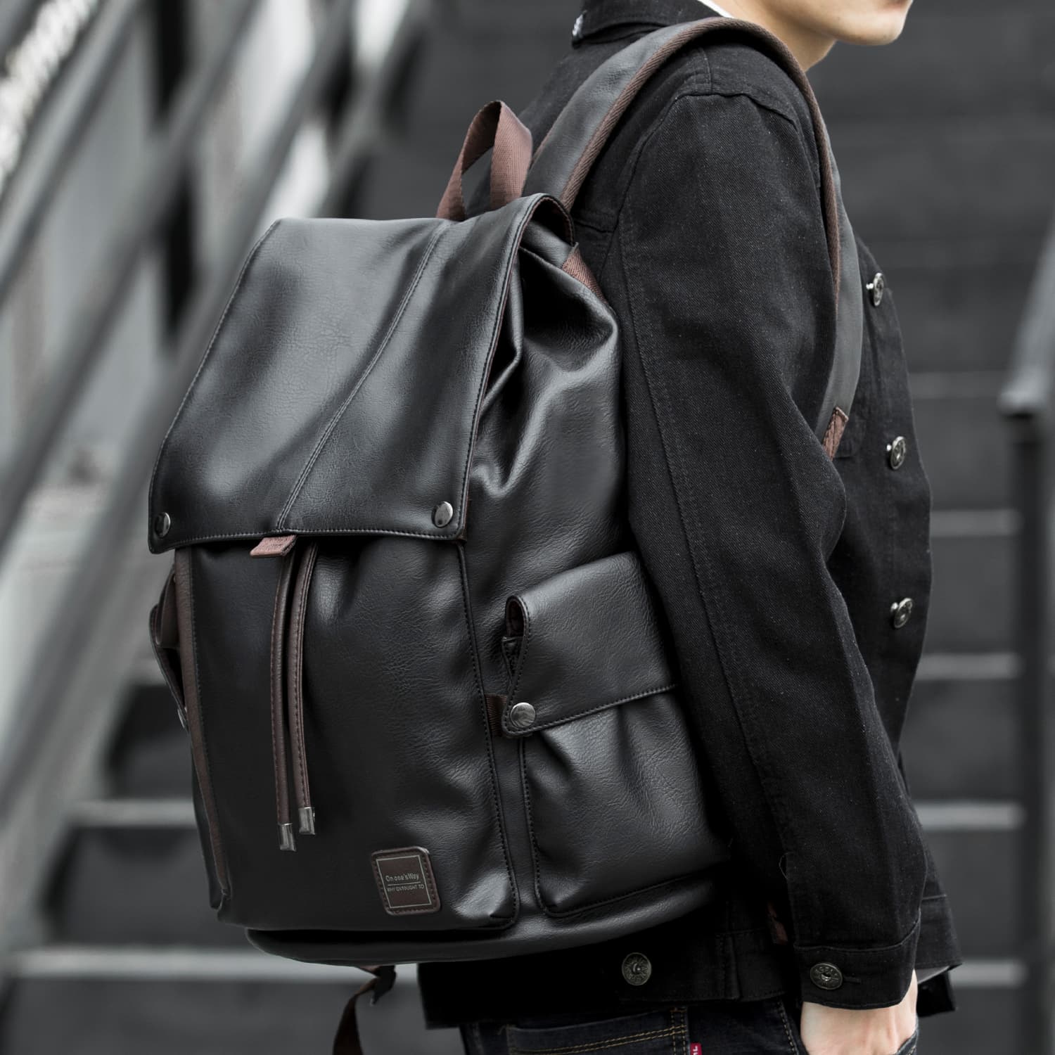 高校生 リュック シンプル合皮リュック