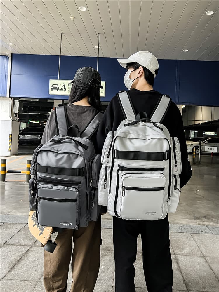 高校生 リュック 多機能ポケット付き スタイリッシュ スクールバッグ