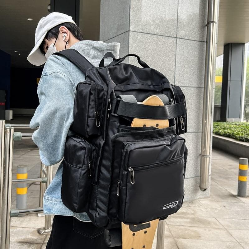 高校生 リュック 多機能ポケット付き スタイリッシュ スクールバッグ