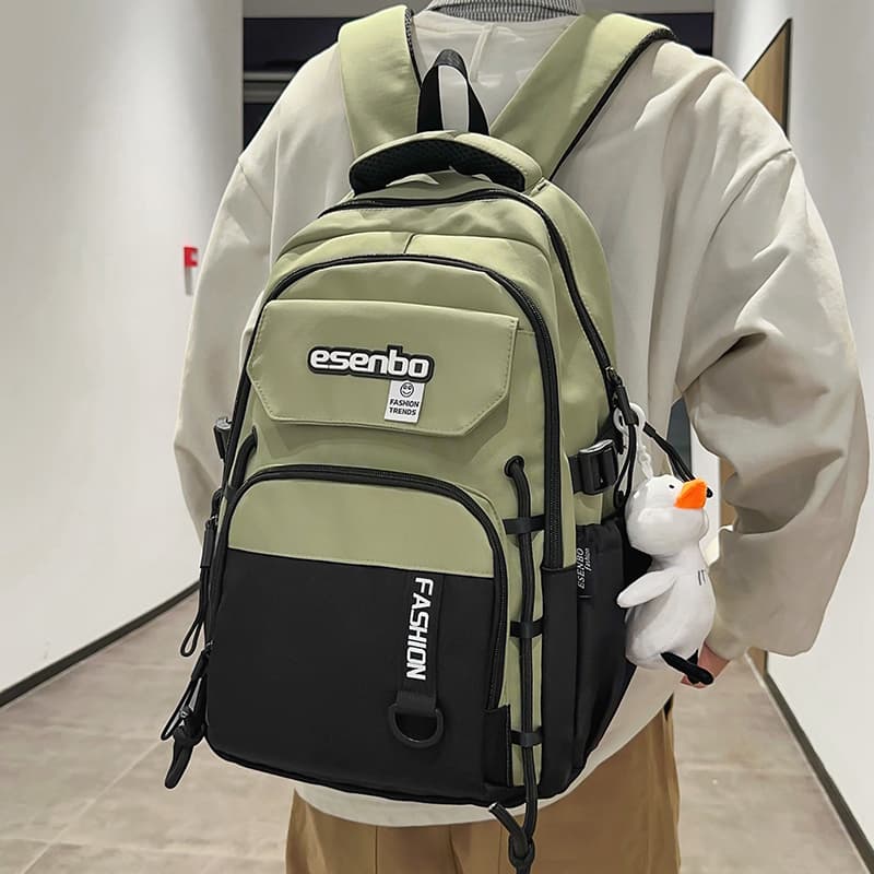 高校生 リュック 多機能ポケット付き 学生向けデイパック