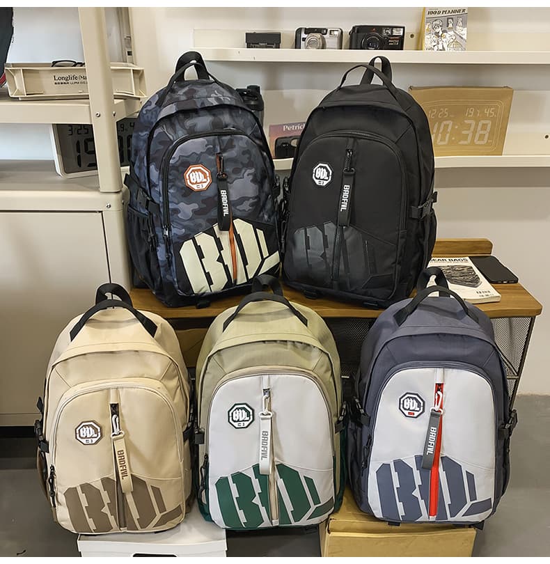 高校生 リュック スポーティー学生向け多機能バックパック