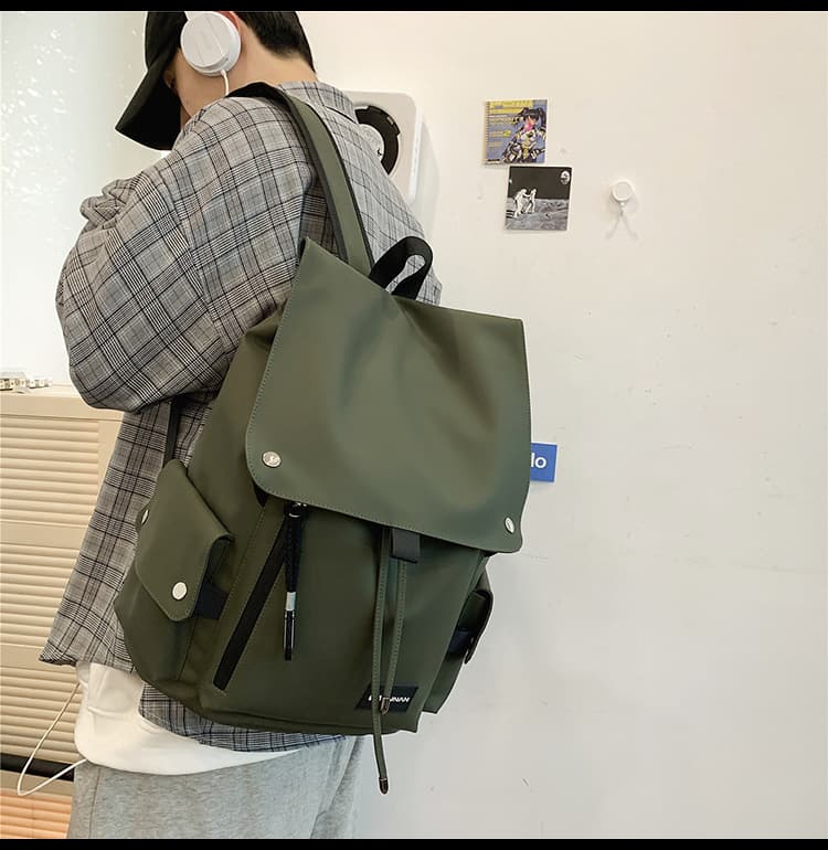 高校生 リュック 高校生向け大容量撥水リュック男女兼用軽量多ポケット