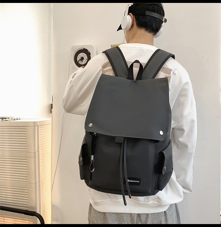 高校生 リュック 高校生向け大容量撥水リュック男女兼用軽量多ポケット