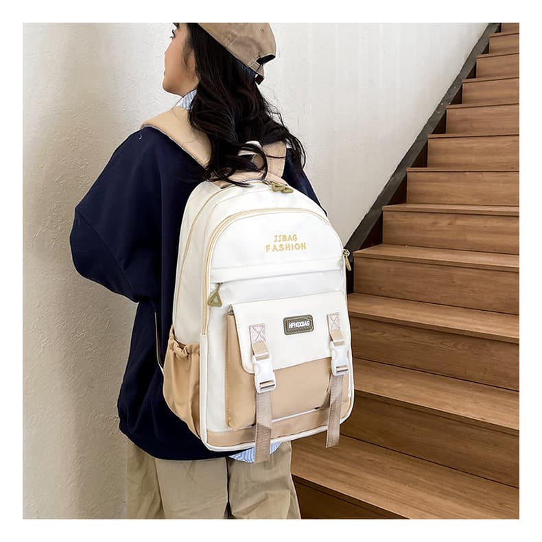 高校生 リュック 学生向け機能的ポケット付きデイリーリュック