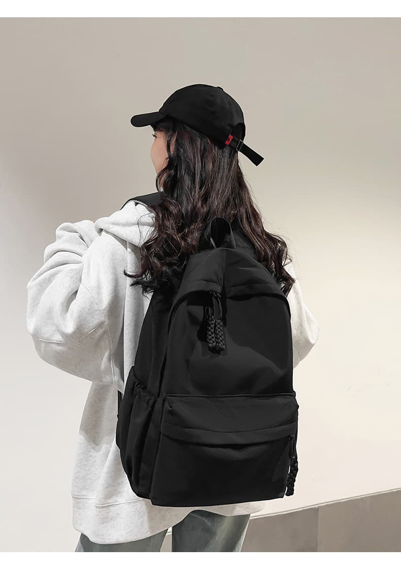 高校生 リュック かわいい縫製デザイン軽量リュック